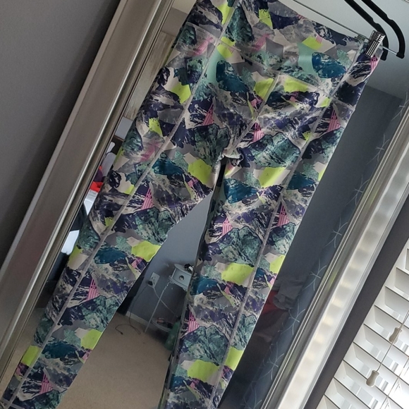 Yoga pants - Picture 4 of 5